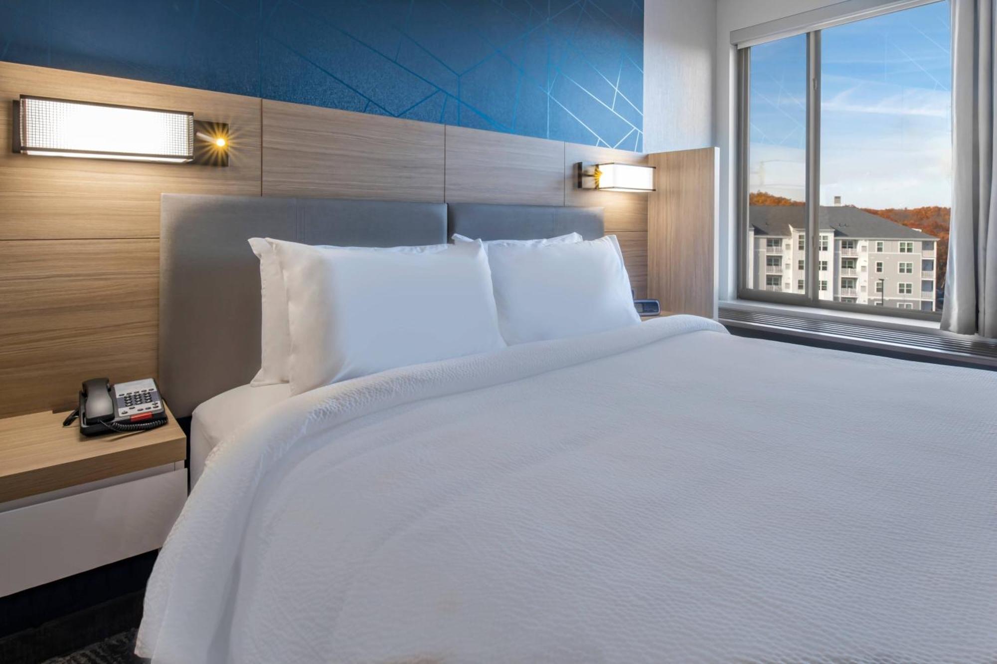 Springhill By Marriott Plainville Hotel 3*